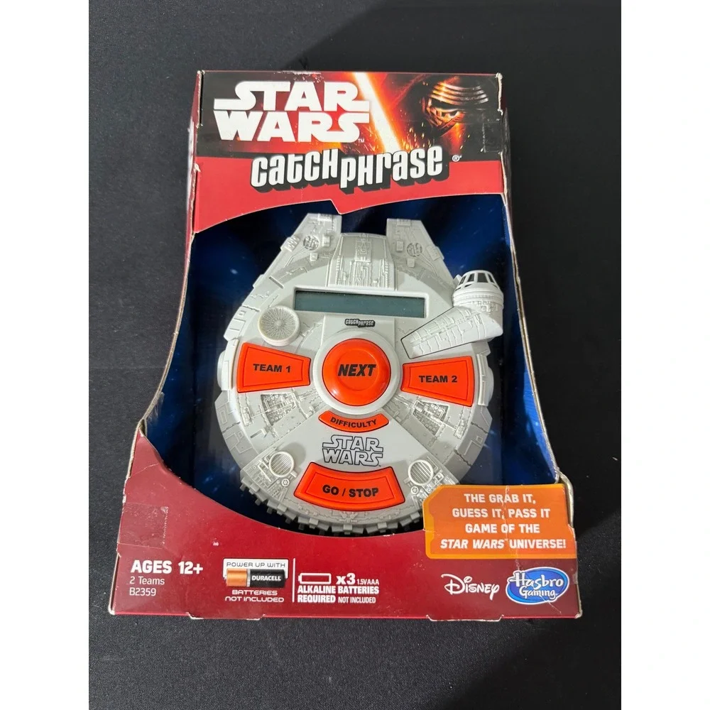 Hasbro Star Wars Catchphrase Game OS Gray NEW Millennium Falcon Electronic B2359